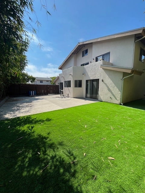 Building Photo - 6555 Segovia Rd