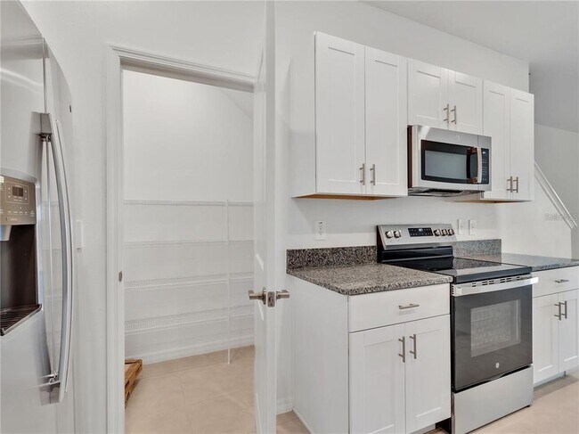 Building Photo - 9405 Cannon Bch Dr