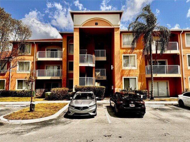 Building Photo - 6968 SW 39th St