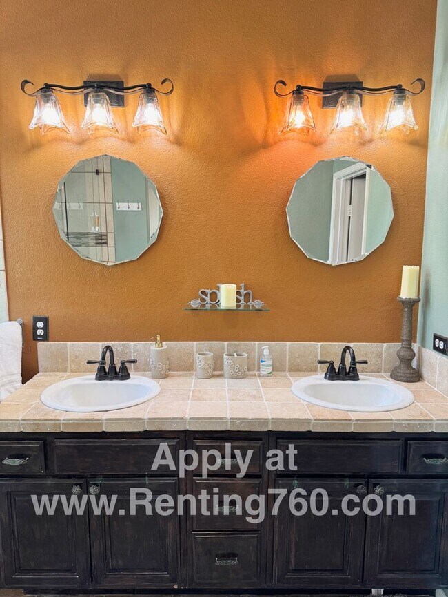 Building Photo - Huge 3 Bed 2 Bath Home With Pool & Spa in Hacienda Heights Neighborhood!!