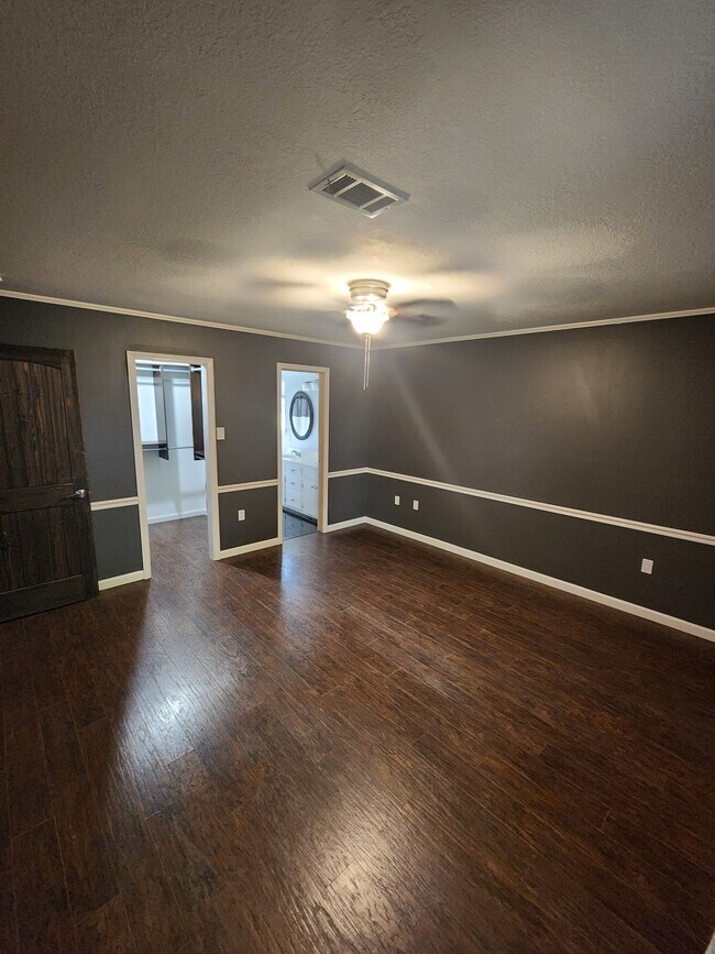 Master Bedroom - 2801 Timberpeg Ct