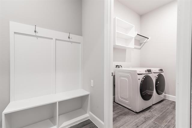 Building Photo - 2933 Saltwood Ct