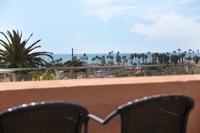 Building Photo - OCEAN VIEWS - 2BD/2.5BA Condo in the Heart of Oceanside