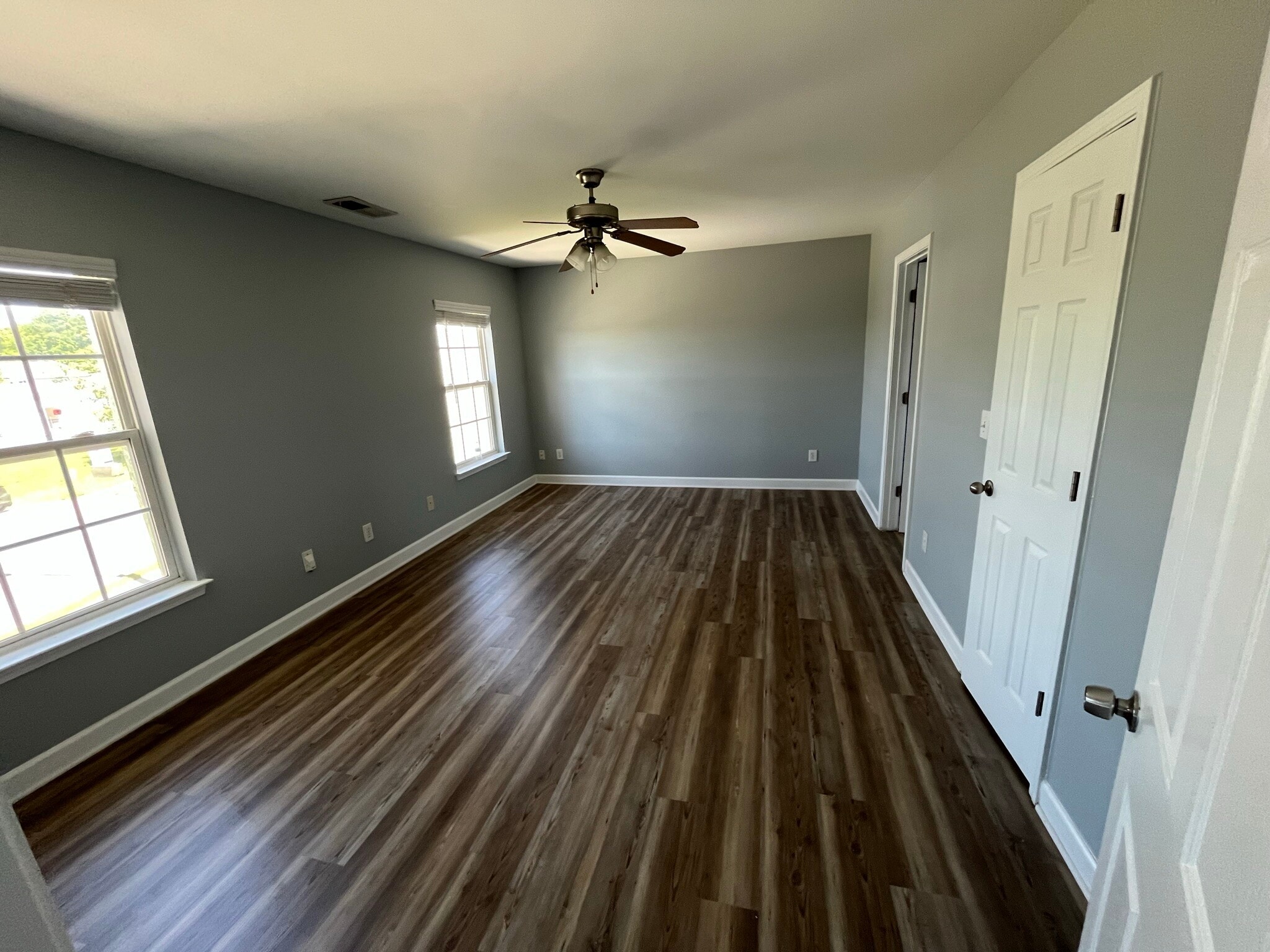 Building Photo - 913 Redford Ln