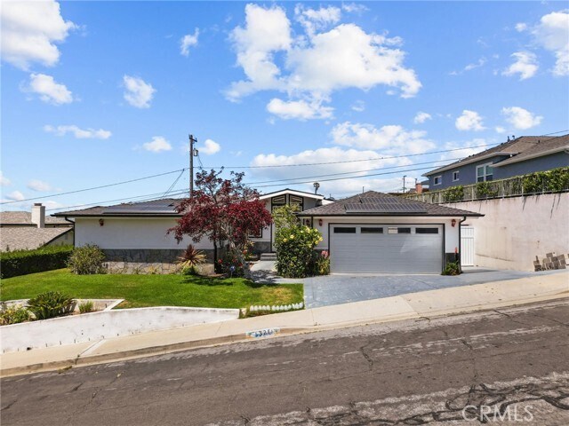 Building Photo - 321 Vía San Sebastian