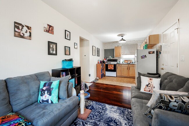 Building Photo - 4979 Randlett Dr