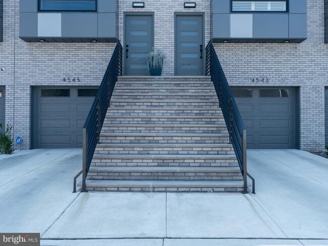 Building Photo - 4545 Belgrade St
