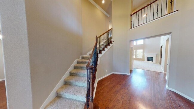 Building Photo - 5705 Lipan Apache Bend