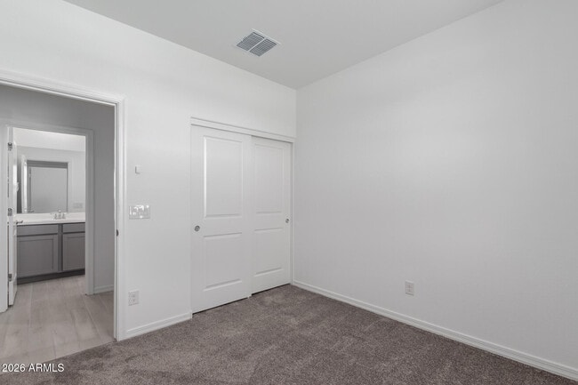 Building Photo - 14436 W Sand Hills Rd