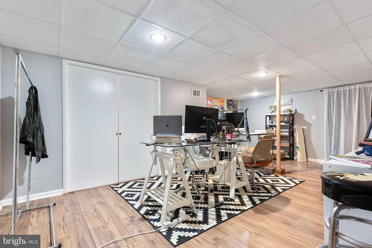 Building Photo - 1422 Timber Chase Dr
