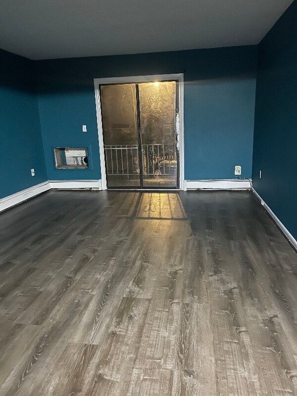 Building Photo - 4409 Carpenter Ave