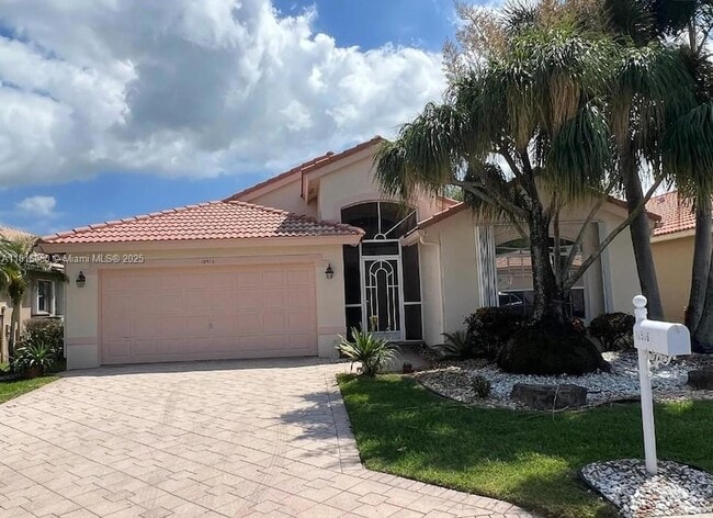 Primary Photo - 10566 Sunset Isles Ct