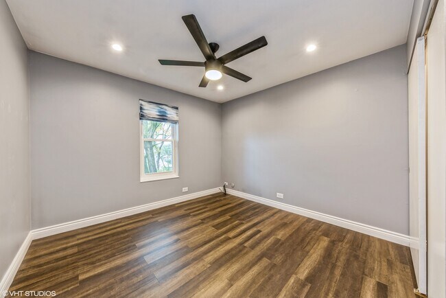 Building Photo - 5101 Carriage Way Dr