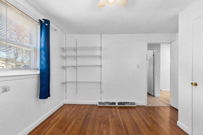 Building Photo - 96 Hill St