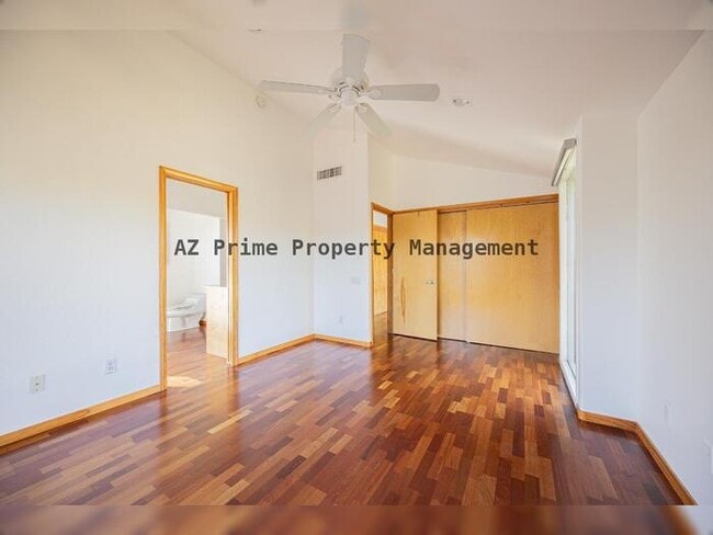 Building Photo - 7110 N 7th Ave