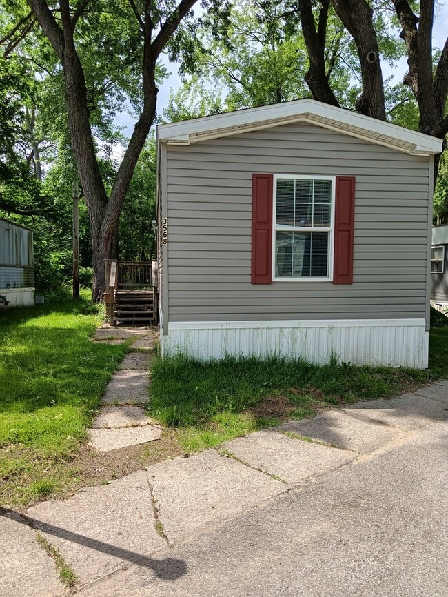 Primary Photo - Beautiful mobile home FOR SALE