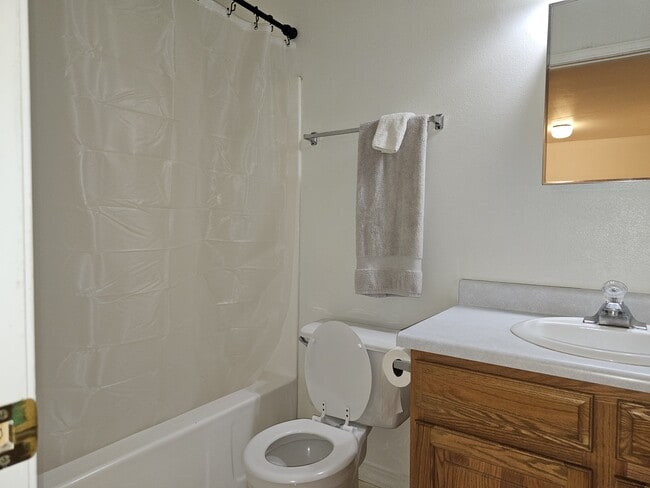 Building Photo - 1070 Elk Run Ln