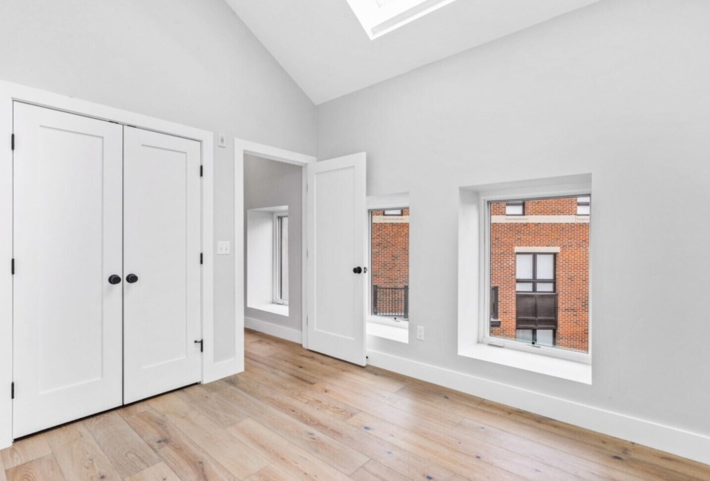 Building Photo - 35 Union Sq