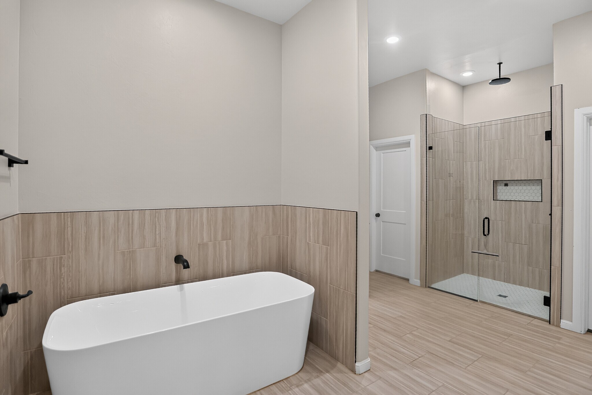 Building Photo - 709 Timber Trl