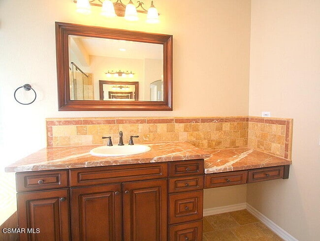 Building Photo - 276 Chantilly Cir