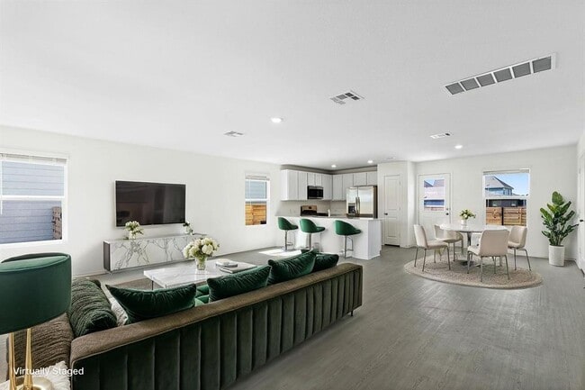 Primary Photo - 331 Bugbee