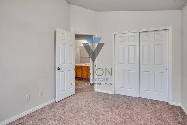 Building Photo - 1482 E 1280 S