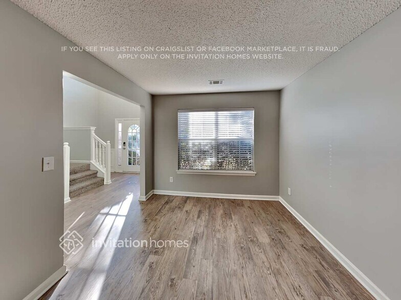 Building Photo - 6950 Foxmoor Way