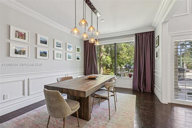 Building Photo - 34 SW 22nd Rd