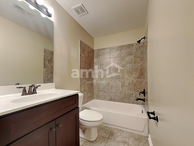 Building Photo - 4940 Grace View Ln