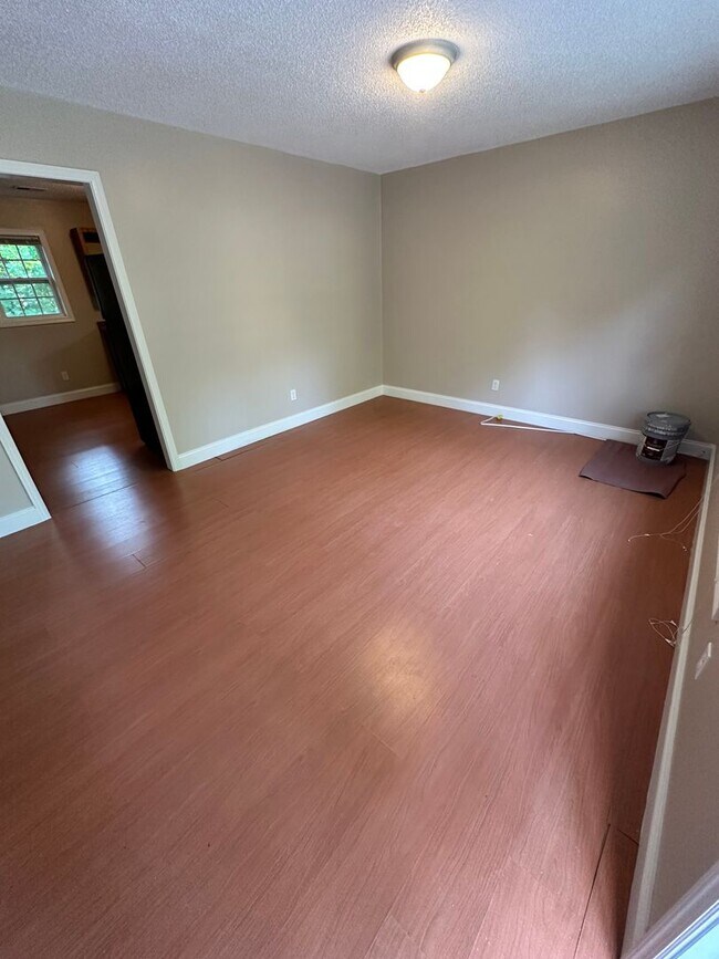 Building Photo - Arden Rental