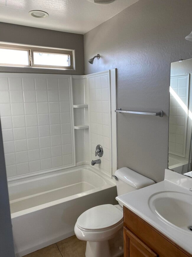 Building Photo - 13125 N 87th Dr