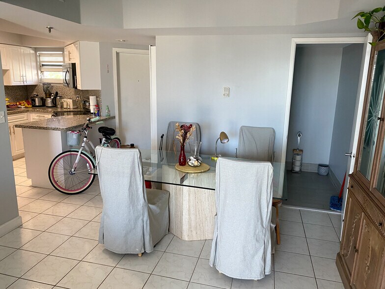 Building Photo - 9156 Collins Ave