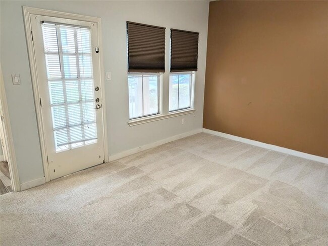 Building Photo - 2529 Rio Grande St