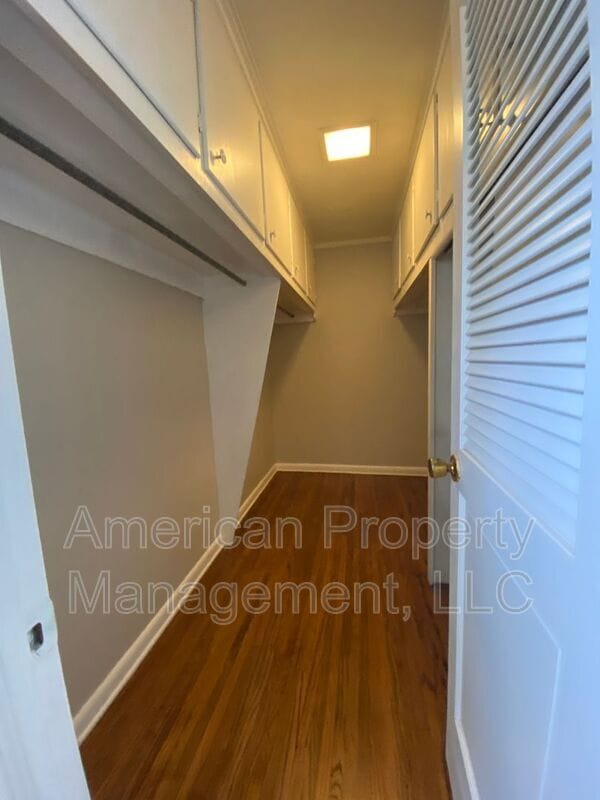 Building Photo - 2808 E 1st Pl