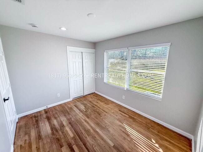 Building Photo - 6700 Reeves St