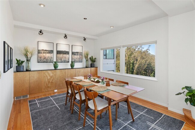 Building Photo - 180 St Germain Ave