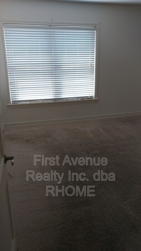Building Photo - 6482 Bordeaux Ave