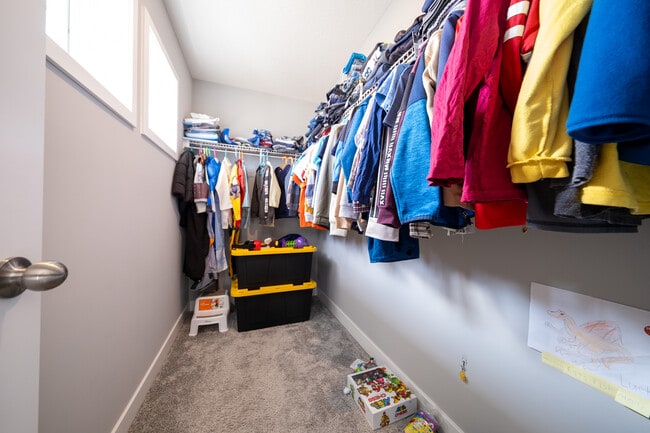 Building Photo - 8380 Abercrombie Ln