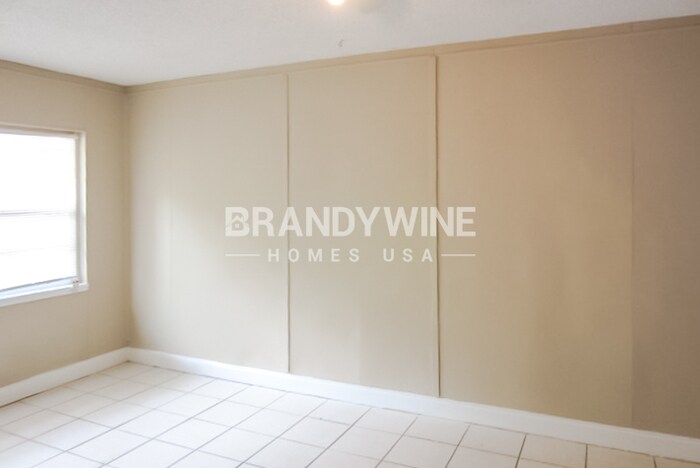 Building Photo - 6433 Sardina Blvd