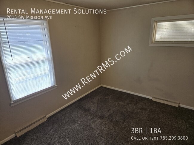 Building Photo - 2015 SW Mission Ave