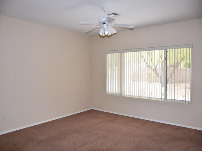 Building Photo - 1680 Fieldbrook St