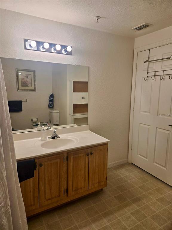 Building Photo - 4013 Venetian Bay Dr