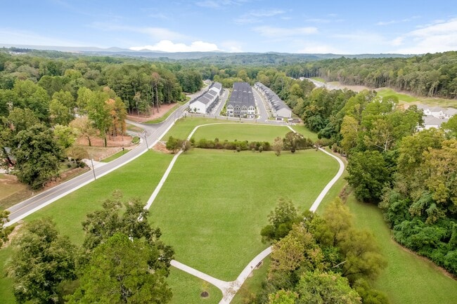 Building Photo - 811 Calvin Pk Dr