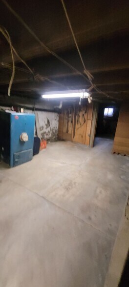 Building Photo - 470 North St