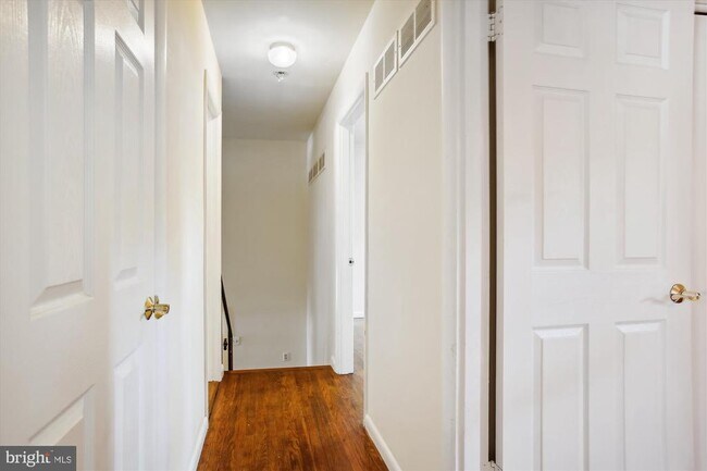 Building Photo - 8509 Cyrus Pl