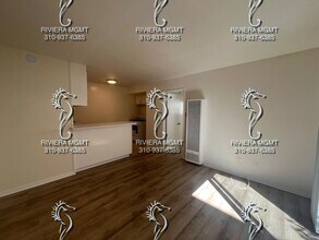 Building Photo - 206