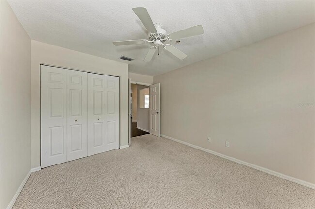Building Photo - 803 Montrose Dr