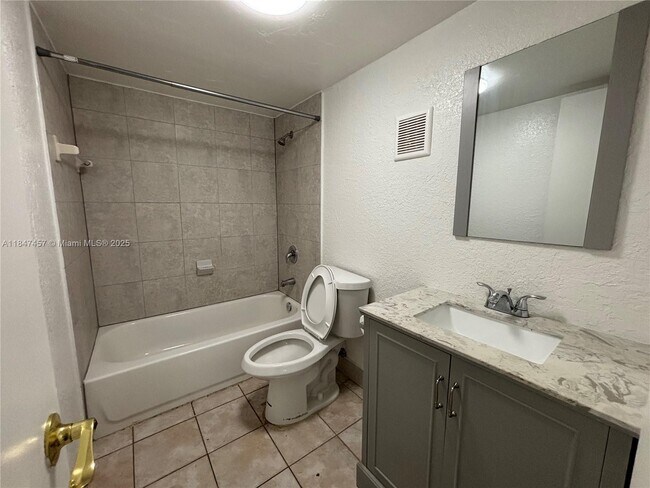 Building Photo - 7921 NW 44th Ct