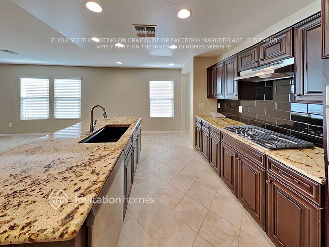 Building Photo - 40852 W Patricia Ln