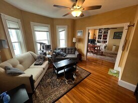 Building Photo - 12 Craigie Ter